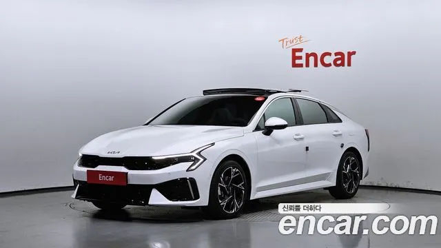 Kia K5 Signature