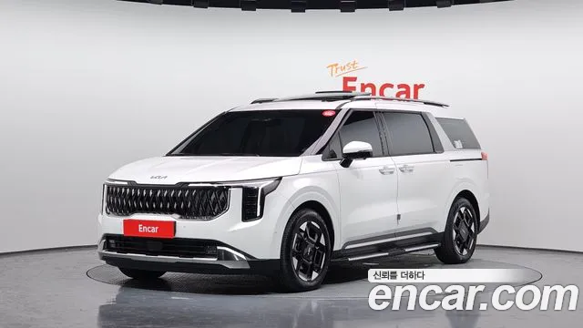 Kia Carnival HEV 9seater Signature