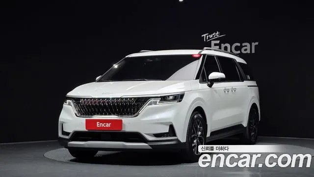 Kia Carnival Gasoline 9-Seater Prestige