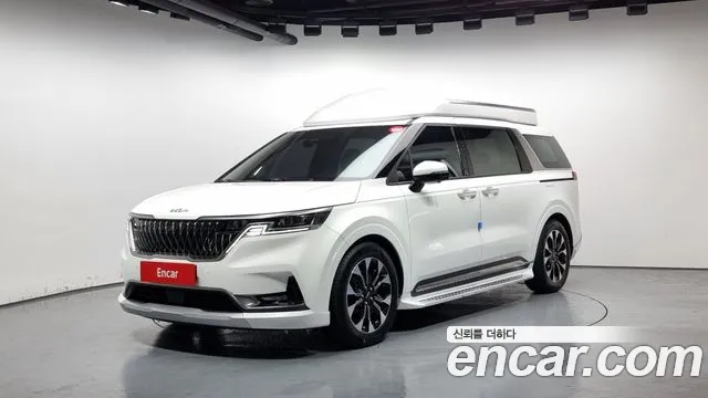 Kia Carnival Signature