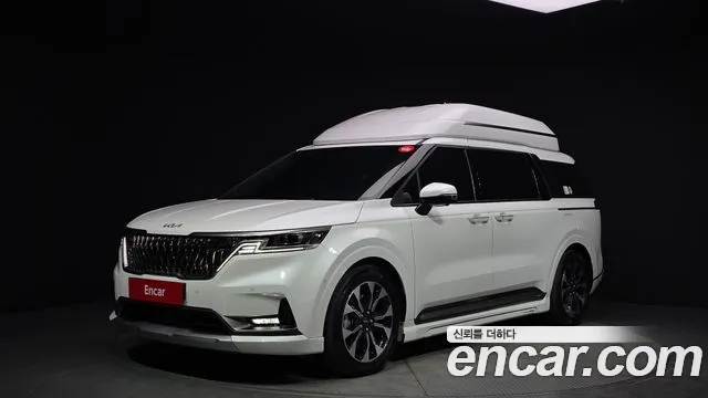 Kia Carnival Signature