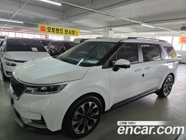Kia Carnival 9-Seater Prestige