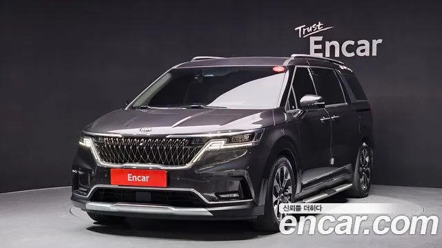 Kia Carnival 7-Seater Signature