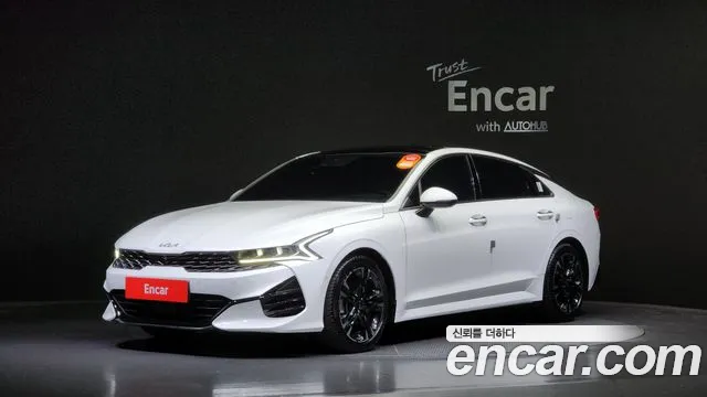 Kia K5 Signature