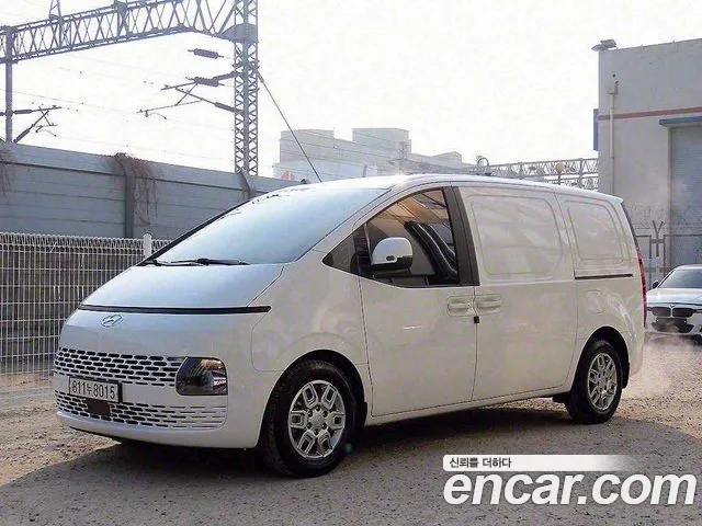 Hyundai Staria Modern