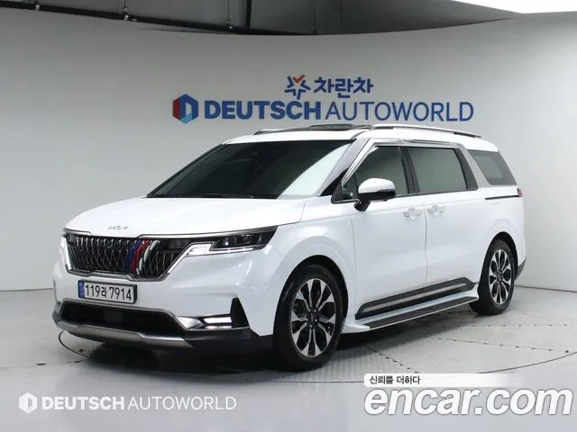 Kia Carnival 9-Seater Signature