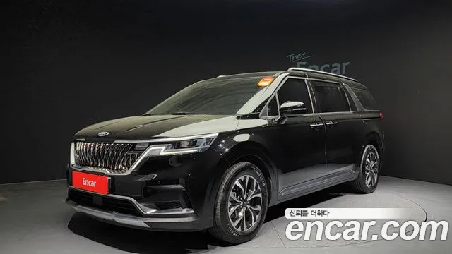 Kia Carnival 9-Seater Noblesse