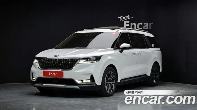 Kia Carnival 9-Seater Noblesse