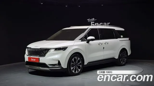 Kia Carnival 9-Seater Noblesse