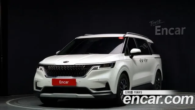 Kia Carnival 9-Seater Prestige
