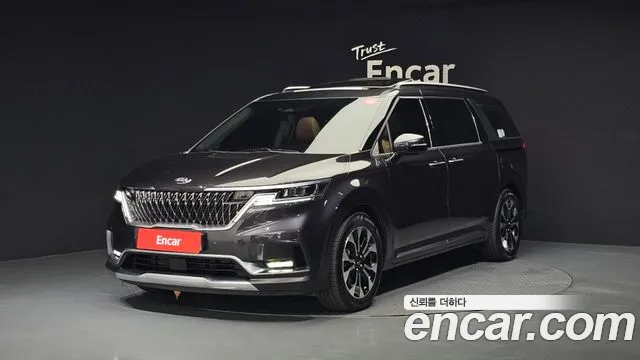 Kia Carnival 7-Seater Signature
