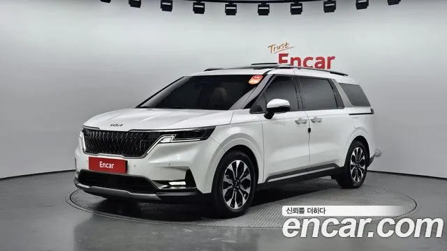 Kia Carnival 9-Seater Signature