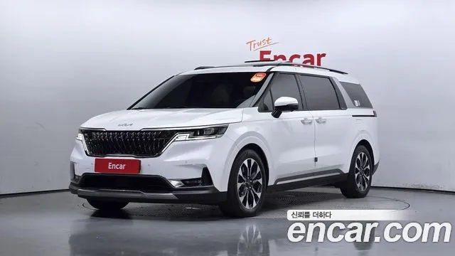 Kia Carnival 9-Seater Noblesse