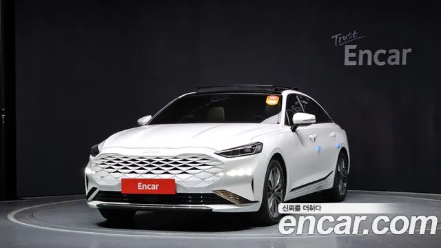 Kia K8 Signature
