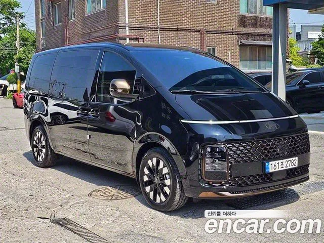 Hyundai Staria Inspiration