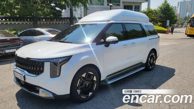 Kia Carnival Signature