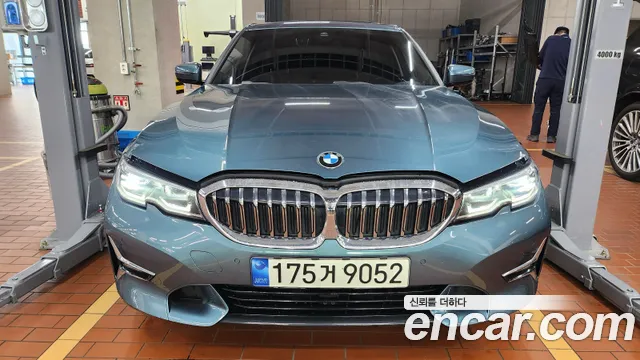 BMW 3-Series 320d Luxury