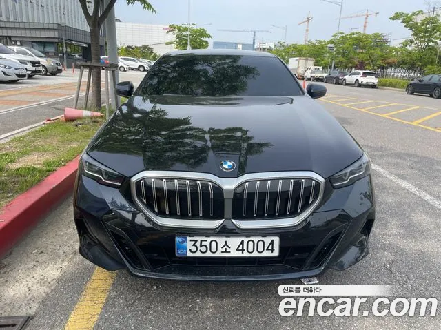 BMW 5-Series 530i xDrive M Sport