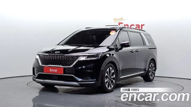 Kia Carnival Gasoline 7-Seater Signature