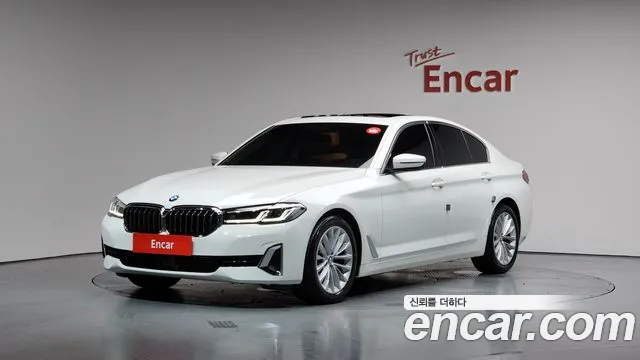 BMW 5-Series 520i Luxury
