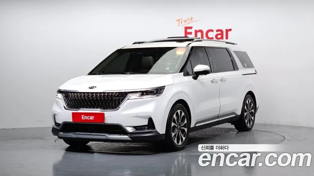 Kia Carnival 9-Seater Signature