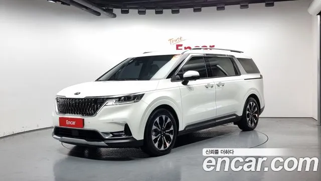 Kia Carnival 9-Seater Noblesse