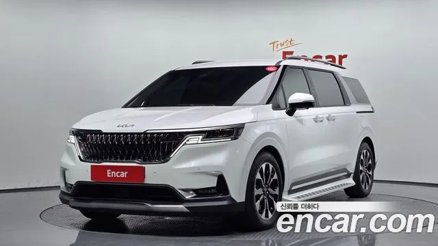 Kia Carnival Gasoline 7-Seater Signature