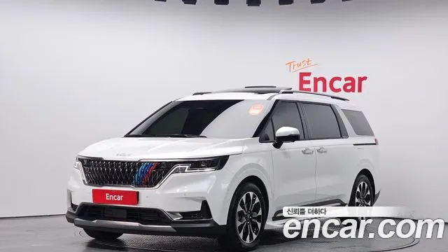 Kia Carnival Gasoline 7-Seater Signature
