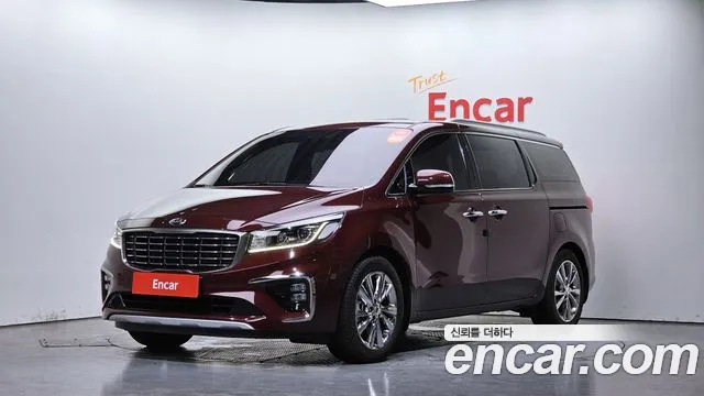 Kia Carnival Gasoline 9-Seater Prestige
