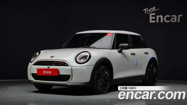 Mini Cooper 5 Door Favoured