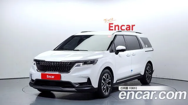 Kia Carnival 9-Seater Signature