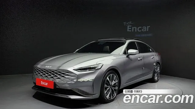 Kia K8 Signature