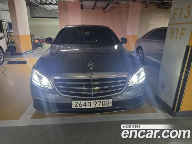 Mercedes-Benz E-class E300 4MATIC Exclusive