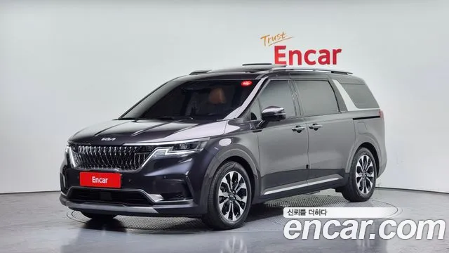 Kia Carnival Gasoline 7-Seater Noblesse