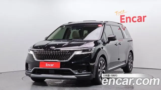Kia Carnival 9-Seater Noblesse