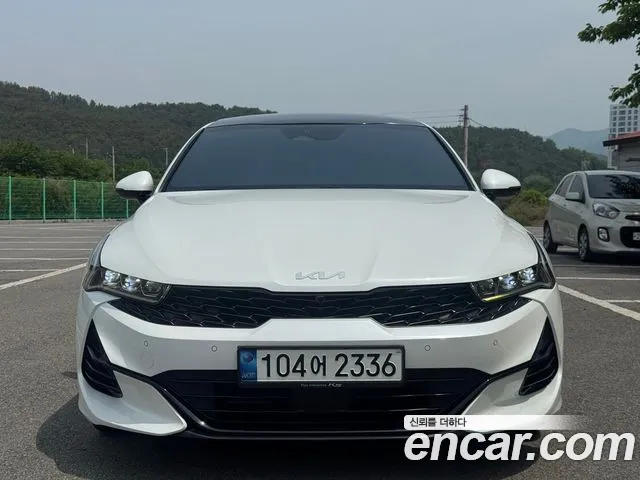 Kia K5 Signature