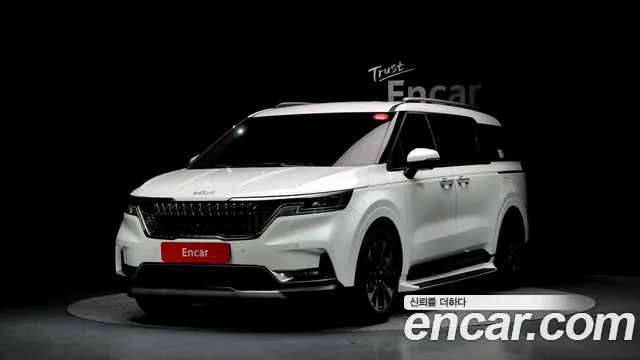 Kia Carnival Gasoline 7-Seater Noblesse
