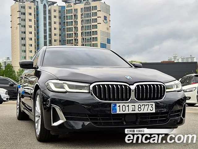 BMW 5-Series 530i Luxury