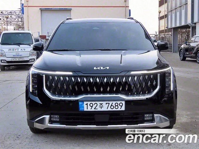 Kia Carnival 9-Seater Signature