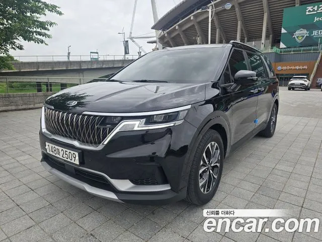 Kia Carnival 9-Seater Prestige