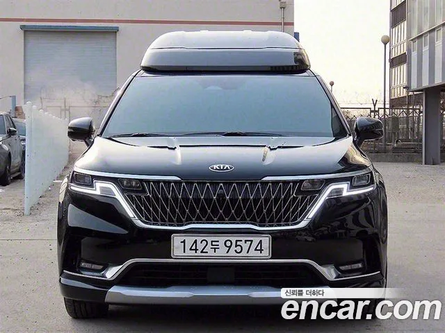 Kia Carnival Signature