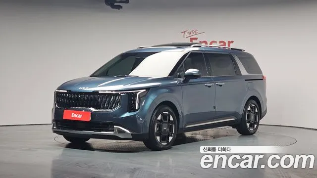 Kia Carnival 7-Seater Signature