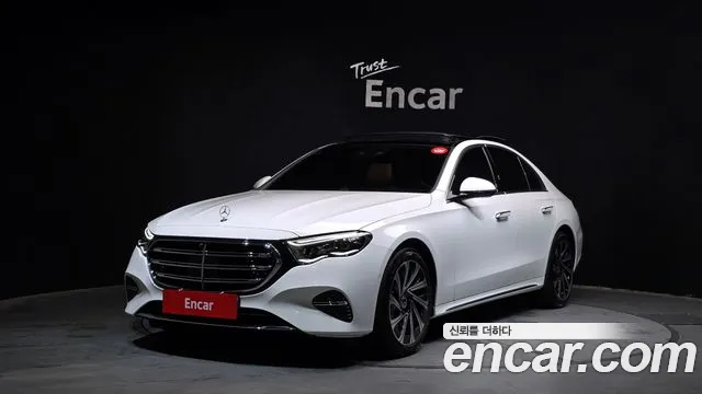 Mercedes-Benz E-class E300 4MATIC Exclusive