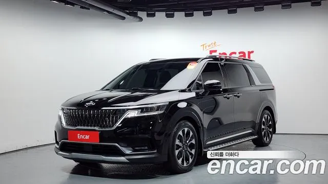 Kia Carnival 9-Seater Noblesse
