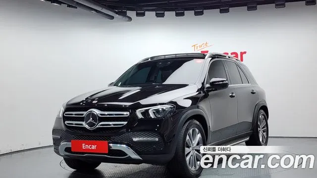 Mercedes-Benz GLE-Class GLE300d 4MATIC