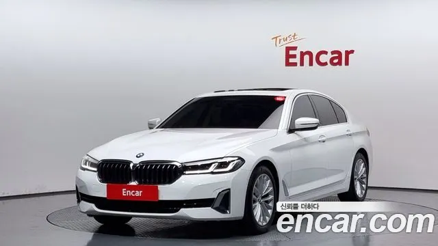 BMW 5-Series 520i Luxury