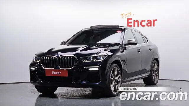 BMW X6 M50i