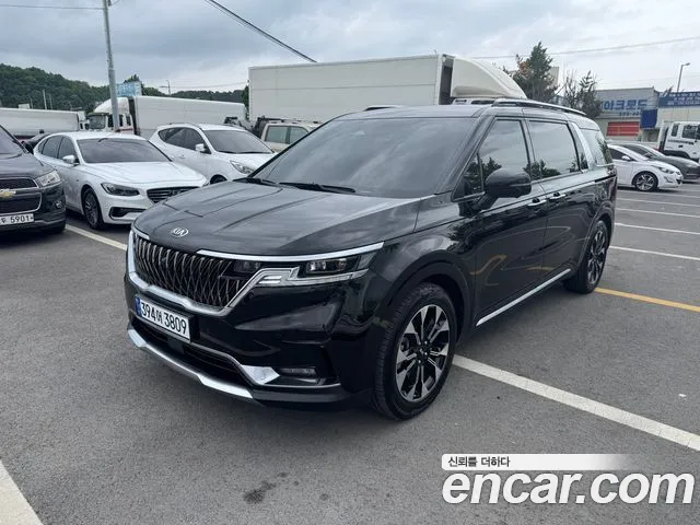 Kia Carnival Gasoline 9-Seater Signature
