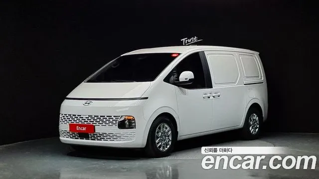 Hyundai Staria Modern