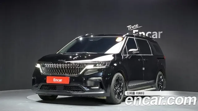 Kia Carnival Gasoline 9-Seater Signature